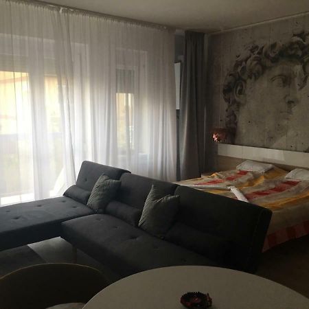 Hunyadi Apartman Szekszárd 外观 照片