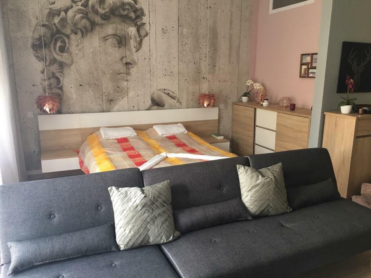 Hunyadi Apartman Szekszárd 外观 照片
