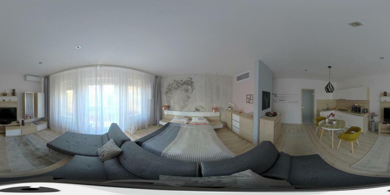 Hunyadi Apartman Szekszárd 外观 照片